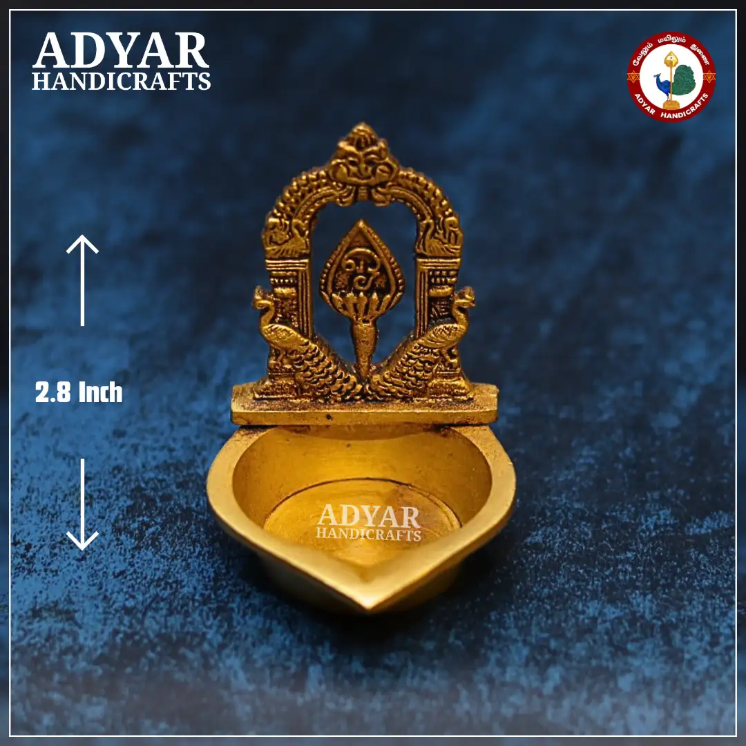 Vel Mayil Vilakku - image 2