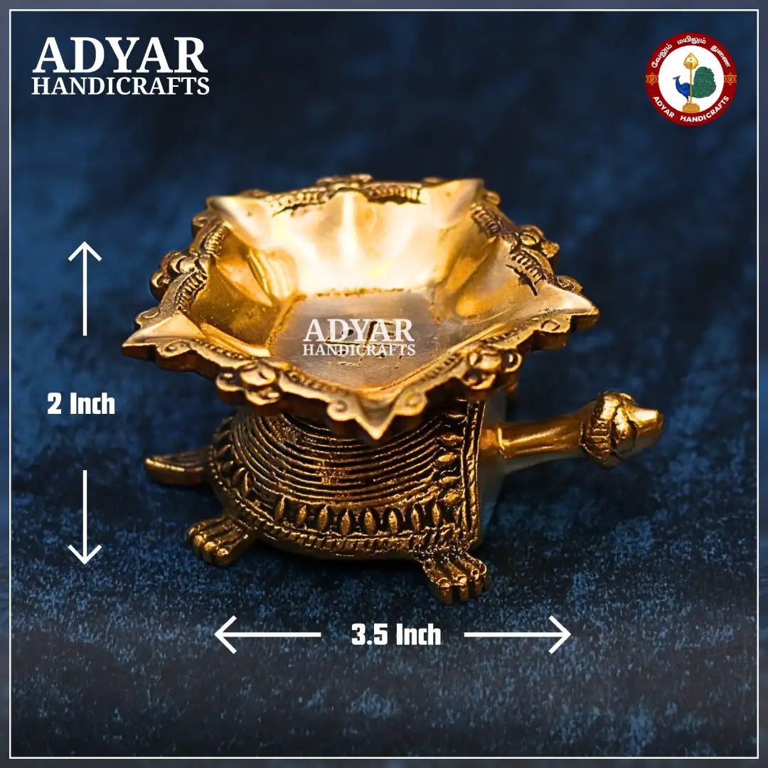 Aamai Vilakku - image 1