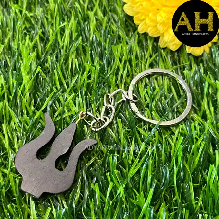 KARUNGALI SULAM KEYCHAIN - image 1