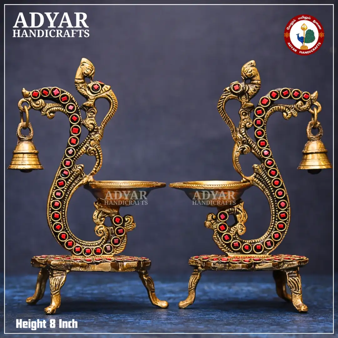 Vilakku Pair (Stone) - image 1